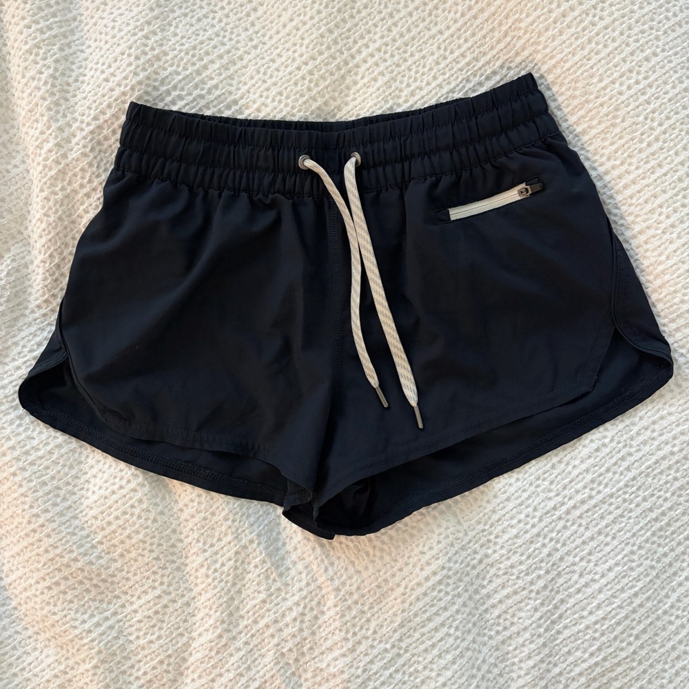 Vuori Active Shorts